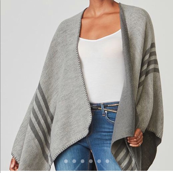 NEW B.B. Dakota Reversible Poncho - Picture 5 of 8